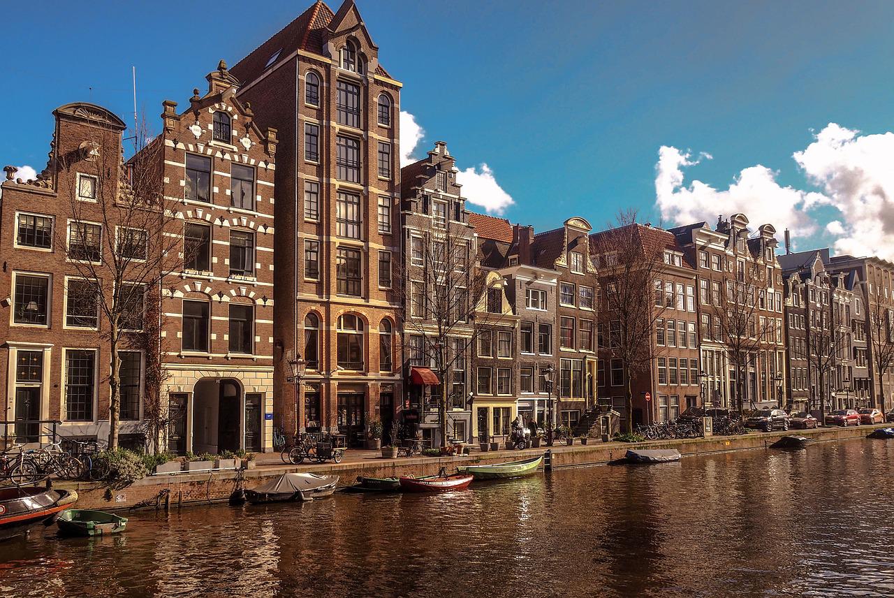 Is het aan te raden om in Nederland te blijven tijdens de vakantie?